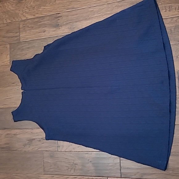 Crown & Ivy women's textured navy blue sleeveless dress size 2X - Picture 2 of 6